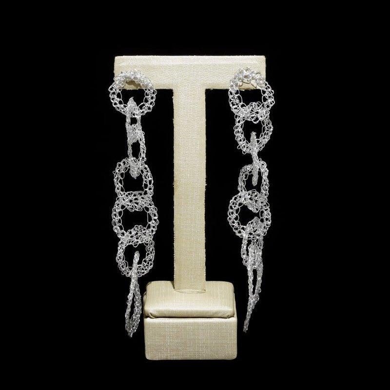 Brinco Croche Four folheado a rodio