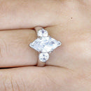 Anel Melissa com zirconias brancas folheado a rodio