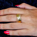 Anel Leila com zirconias brancas folheado a ouro