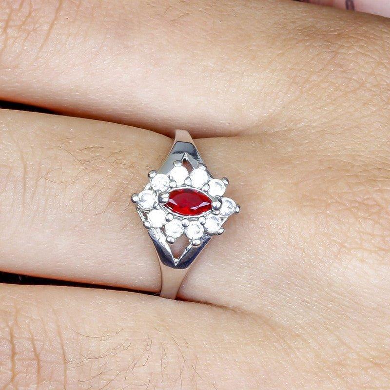 Anel Thalia com zirconias brancas e rubi folheado a rodio