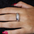 Anel Largo Coralina zirconias brancas folheado a rodio