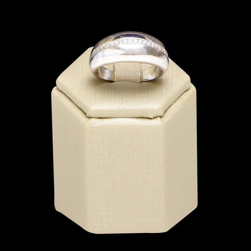 Anel Largo Coralina zirconias brancas folheado a rodio