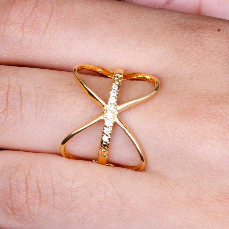 Anel Largo Andreia zirconias brancas folheado a ouro