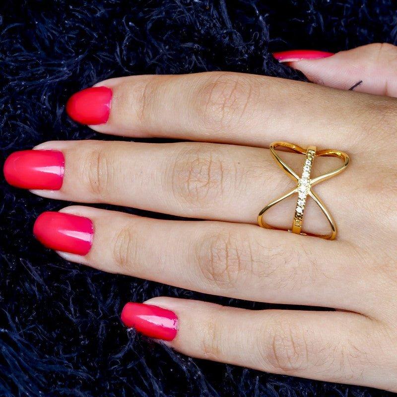 Anel Largo Andreia zirconias brancas folheado a ouro