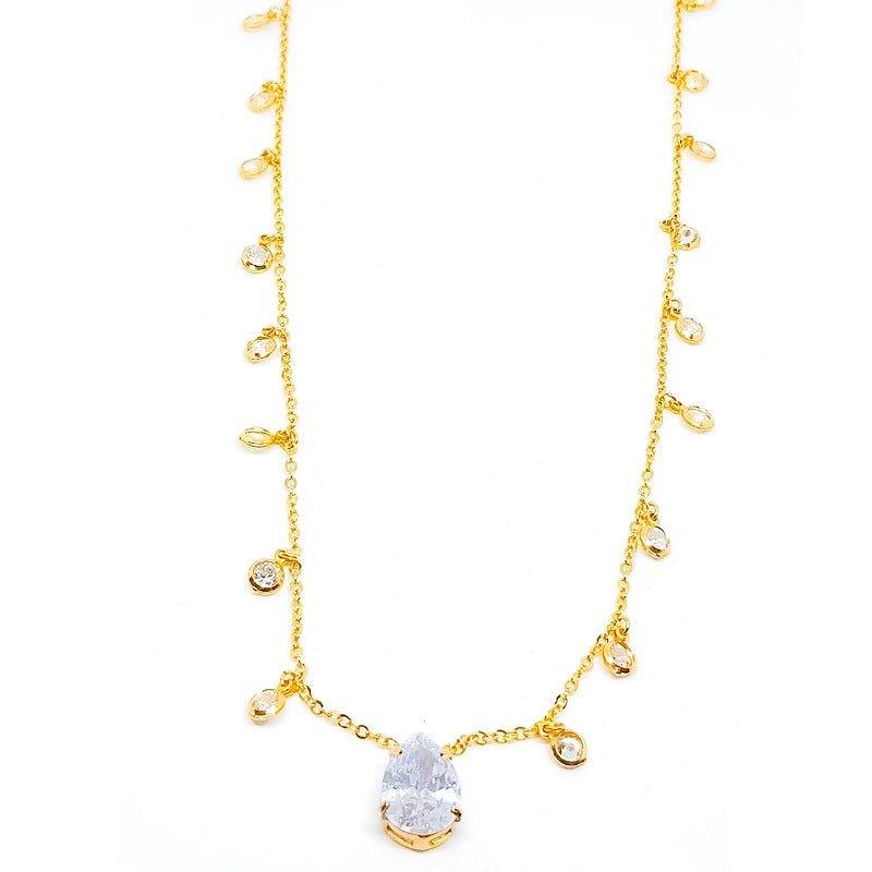 Chocker Rihana com gota e rivieiras brancas folheado a ouro