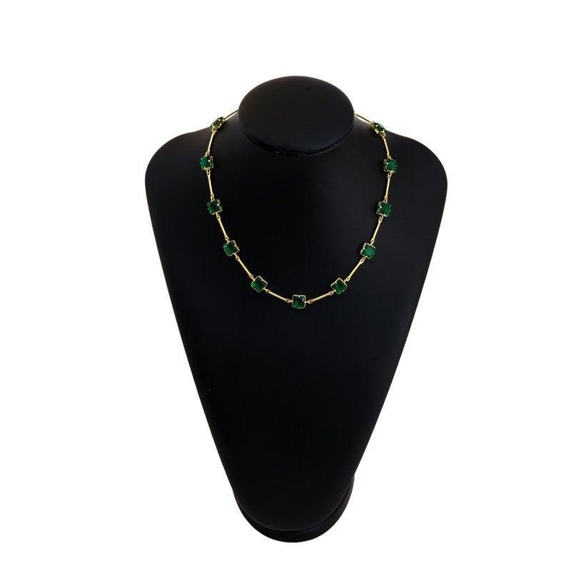 Colar  Mariana com zirconias esmeraldas folheado a ouro