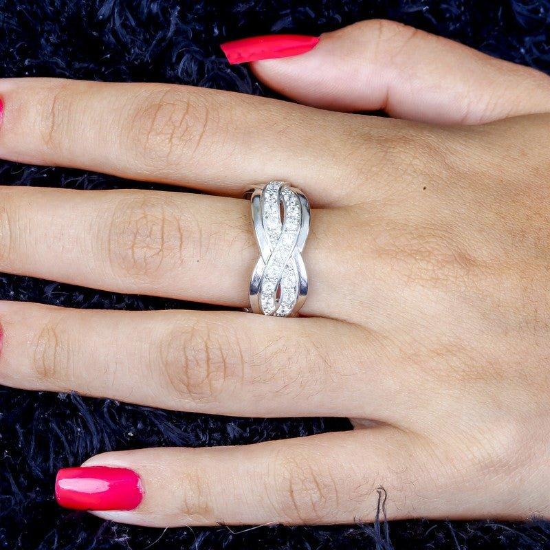 Anel Largo Donna com zirconias brancas folheado a rodio