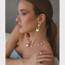 Brinco Geométrico com pedras de zirconias folheado a ouro