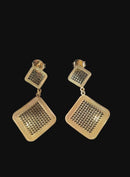 Brinco Filigrama Orgânica Feminino Folheado a Ouro Leve e Sofisticado